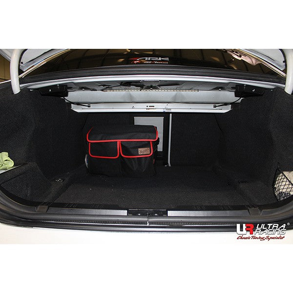 BMW M5 E60 05-10 UltraRacing 2-Point Rear Upper Strut Bar