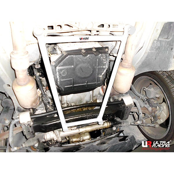 Chrysler 300C V6 05-10 UltraRacing 4P Front Lower Brace