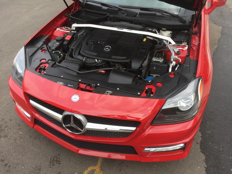Mercedes SLK R172 11+ UltraRacing 2P Front Upper Strut Bar