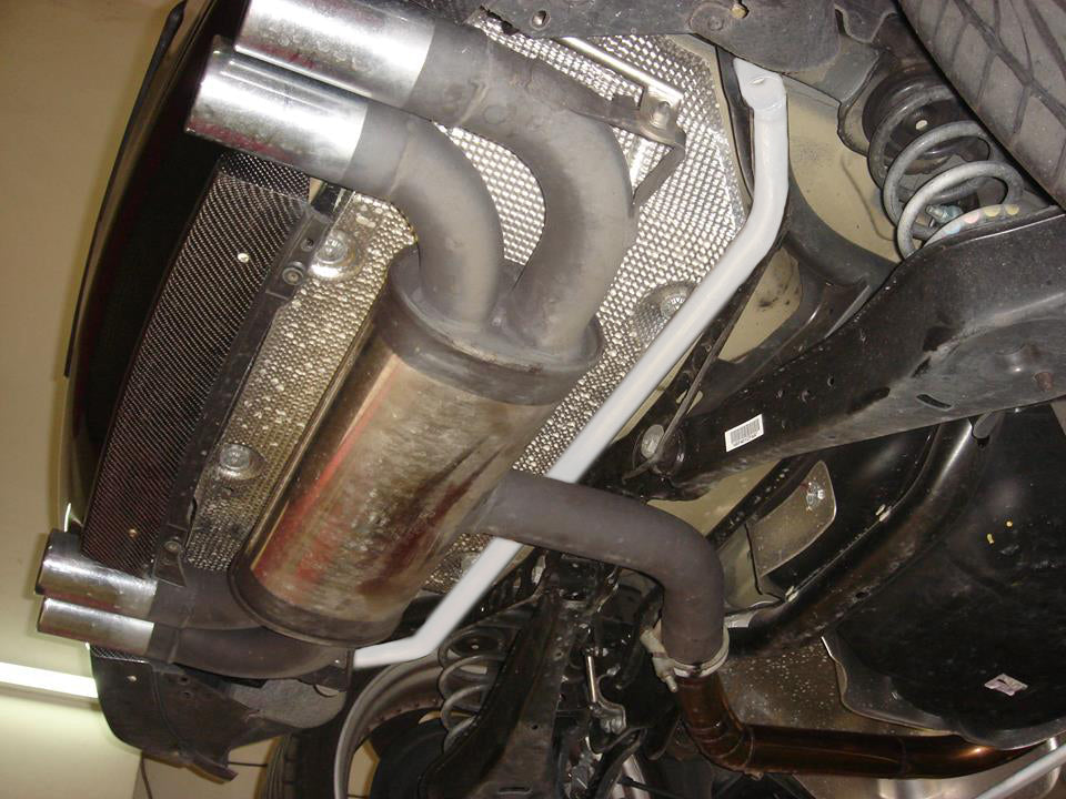 VW Golf 5/6 (incl GTI) UltraRacing Rear Torsion Bar 329