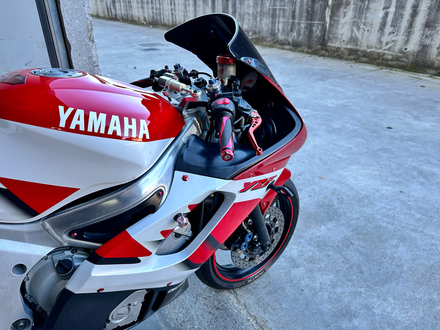 Yamaha YZF R6 [VENDUTA]