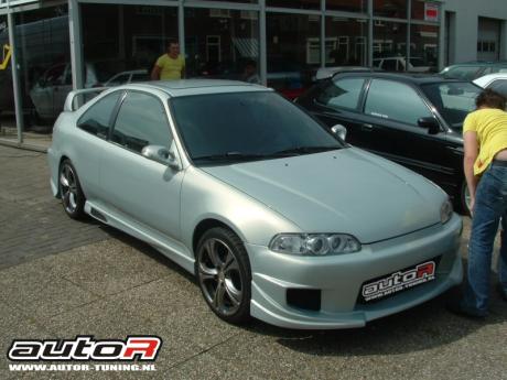 Honda Civic 92-95 2/3D Frontbumper Warrior
