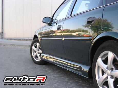 Opel Vectra 99-00 4D Sideskirts Booster