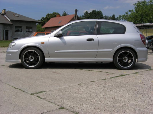 Nissan Almera N16 HB Sideskirts type Clean