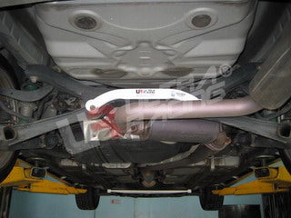 Toyota Celica T23 00+ UltraRacing 2-Point Rear Lower Tiebar