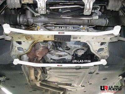 BMW 1 04-11 E87 120/130 UltraRacing Front Lower Bar 1123