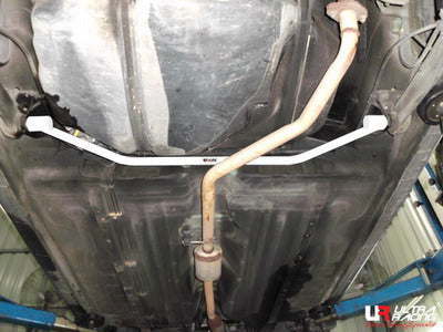 Kia Rio 1.5 DC 05-10 UltraRacing 2-Point Rear Lower Tiebar