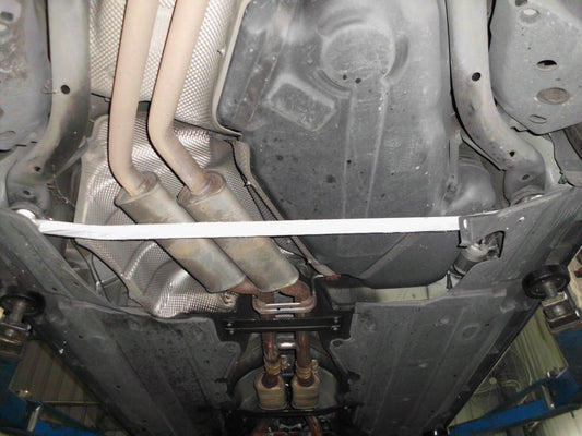 Audi A6 10+ 2.5T UltraRacing 2-Point Rear Lower Bar 2624