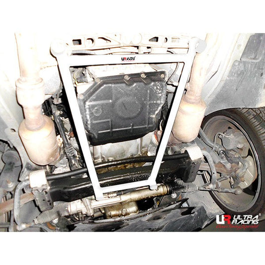 Chrysler 300C V6 05-10 UltraRacing 4P Front Lower Brace