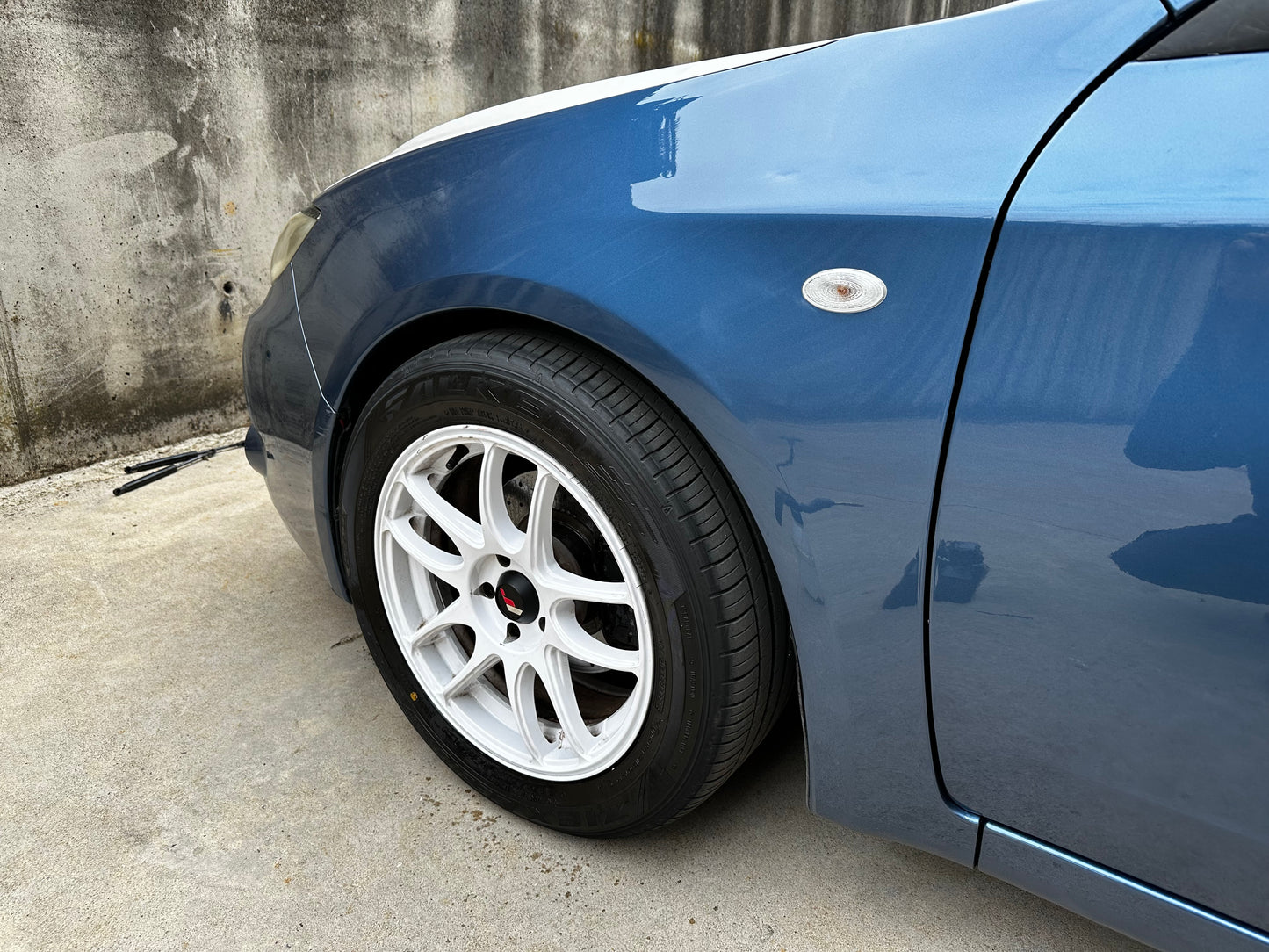 Subaru Impreza 2.0R Hatchback
