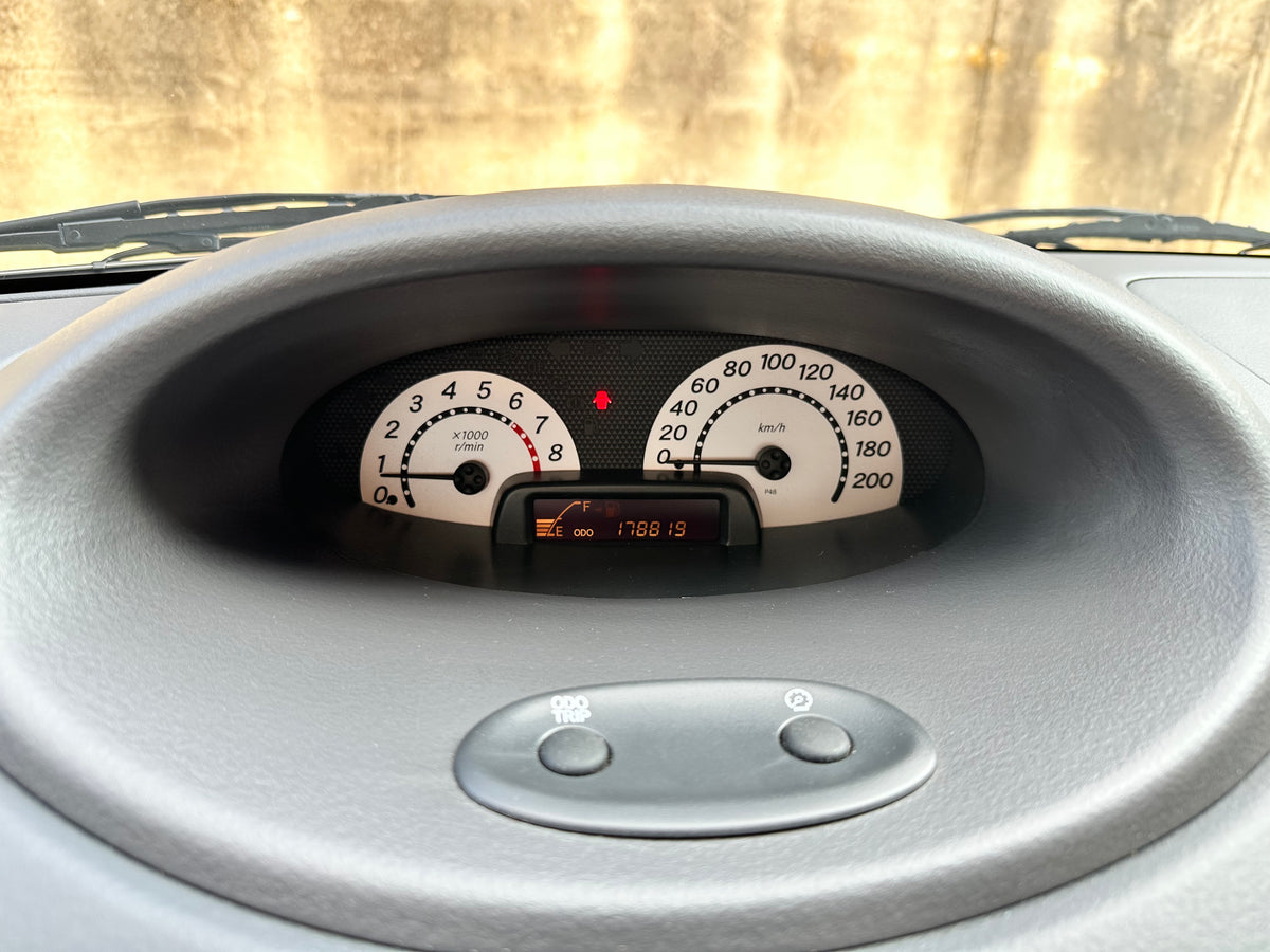 TOYOTA YARIS TS SPORT 1.5i 16V VVT-I